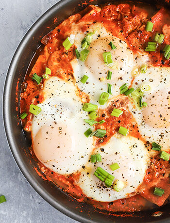 20 minute Korean Shakshuka (Spicy Tofu and Eggs)