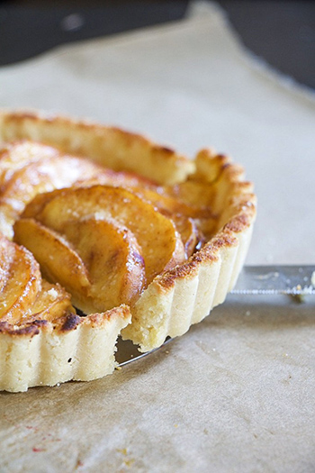 6 Ingredient Gluten Free Peach Tart (Grain Free, Vegan, DF)