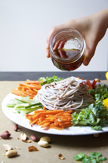 Korean Cold Mixed Noodles (Jaengban Guksu)