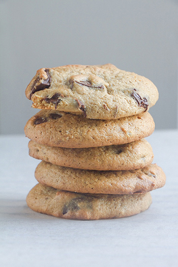 Flourless Cashew Chocolate Chip Cookies (Paleo, GF, Dairy Free)