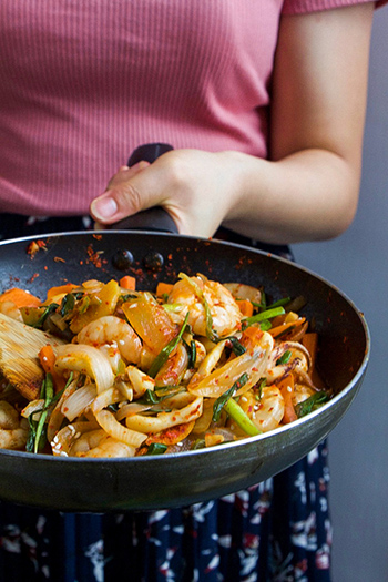 Korean Chili Shrimp Stirfry with Carrots & Spring Onions (Soy Free)