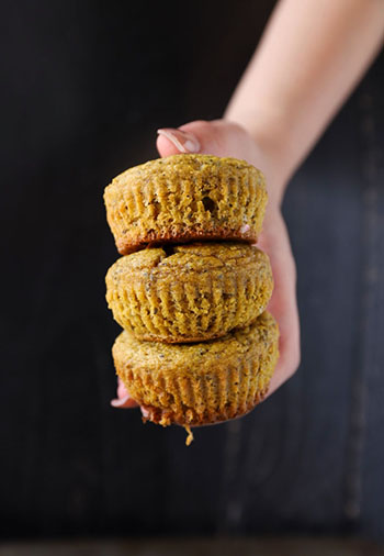 ULTRA Fluffy Lemon Chia Protein Muffins (88 Cals)