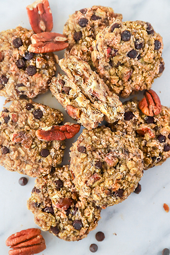 Vegan Breakfast Oatmeal Chocolate Chip Cookie (Gluten-Free)