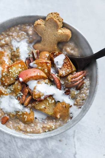 Gingerbread Protein Oatmeal (Vegan and Gluten Free)
